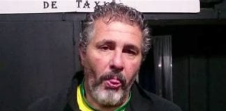 Usa la palabra “mogólico” en un debate académico y rotula de “viejos meados” a personas de más de 55 ¿Qué puede pasar si gana?