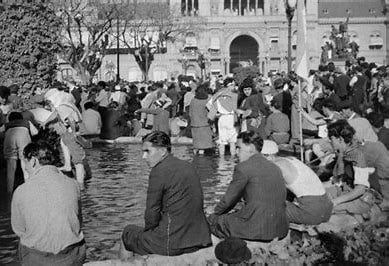 las patas en la fuente