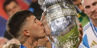 Escándalo en el Chelsea: Enzo Fernández involucrado en una controversial situación por cánticos de la selección